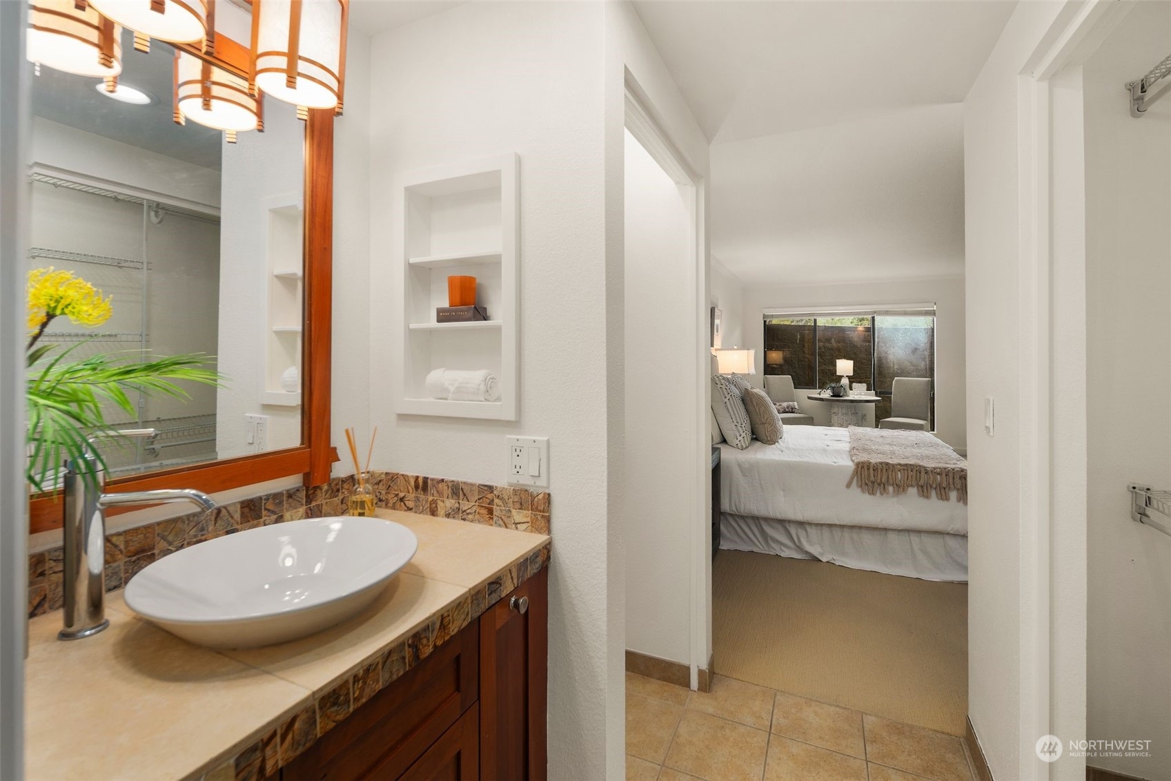 401 100th Avenue NE Unit: 124