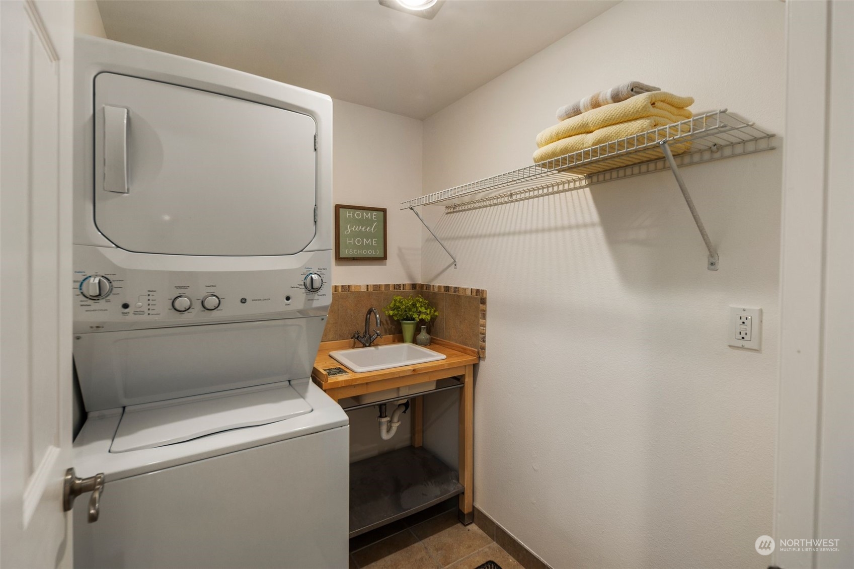 401 100th Avenue NE Unit: 124