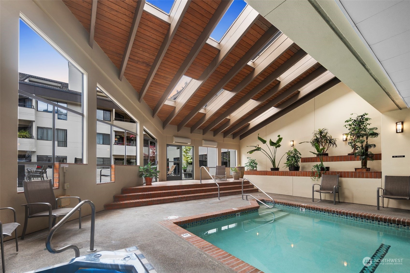 401 100th Avenue NE Unit: 124