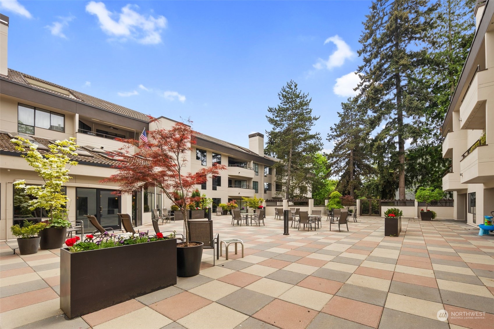 401 100th Avenue NE Unit: 124