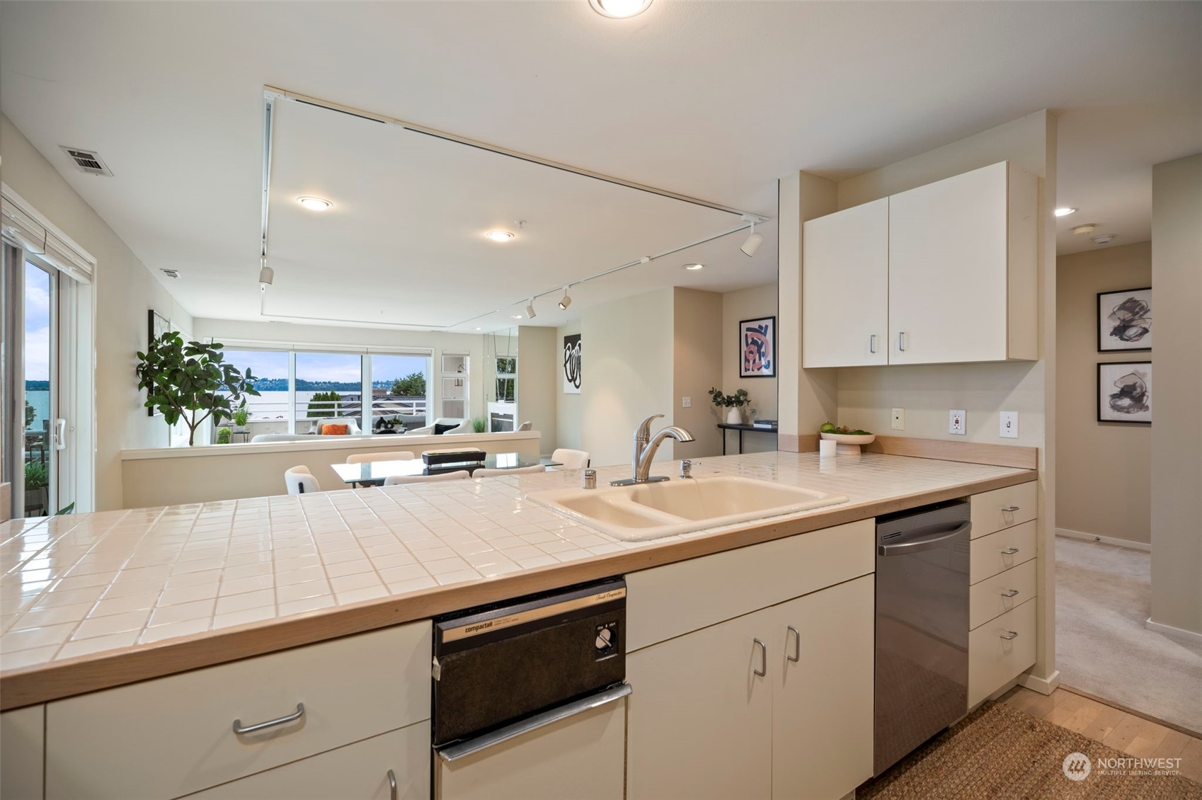 10115 NE 62nd Street Unit: 301