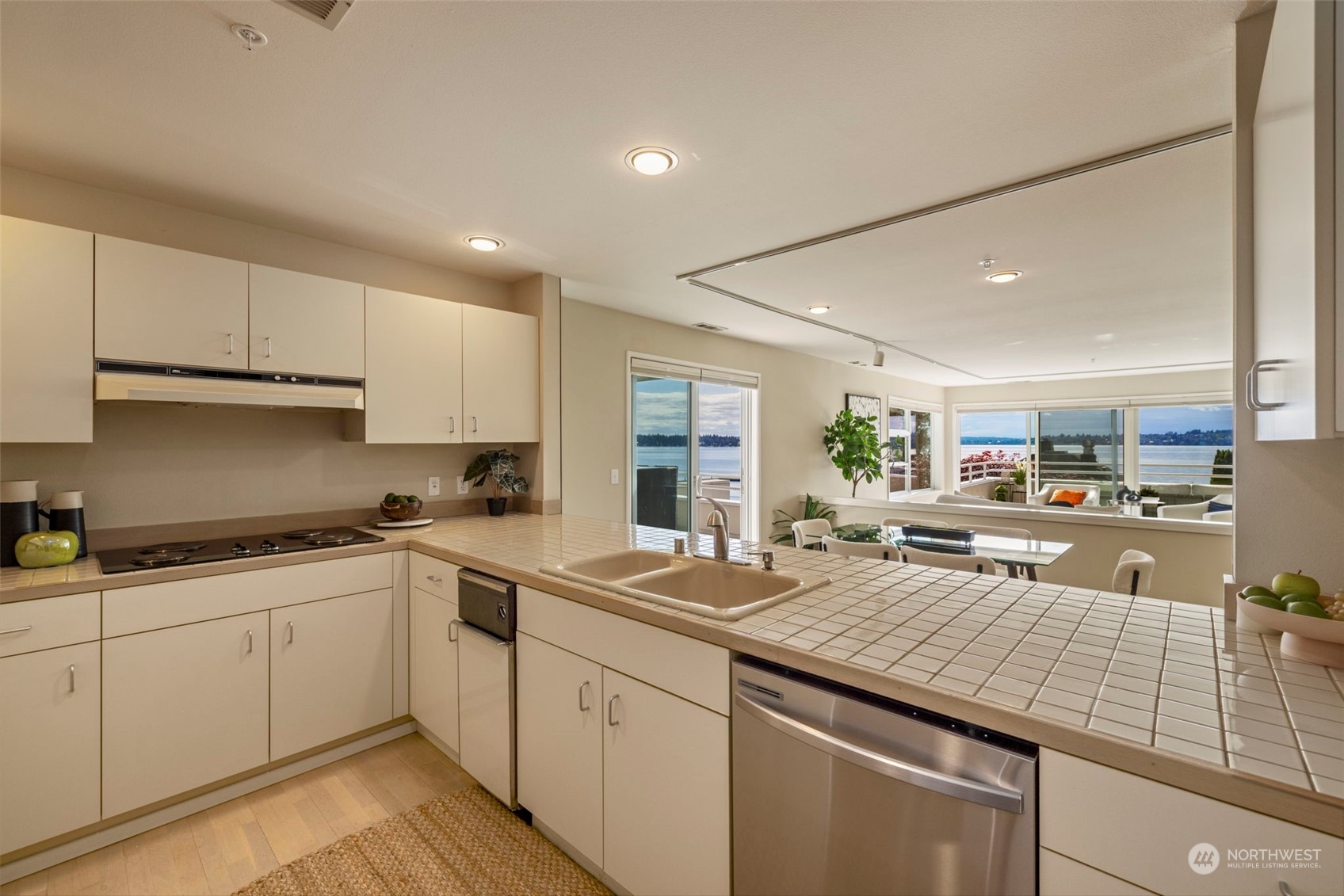 10115 NE 62nd Street Unit: 301