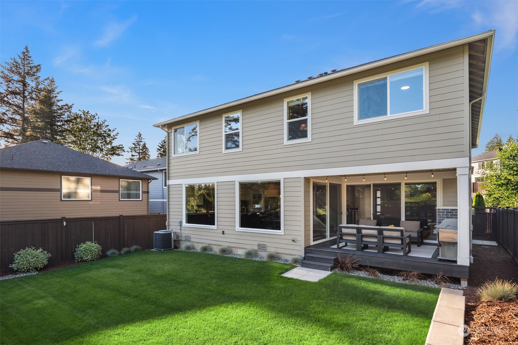 1938 Olympia Court SE