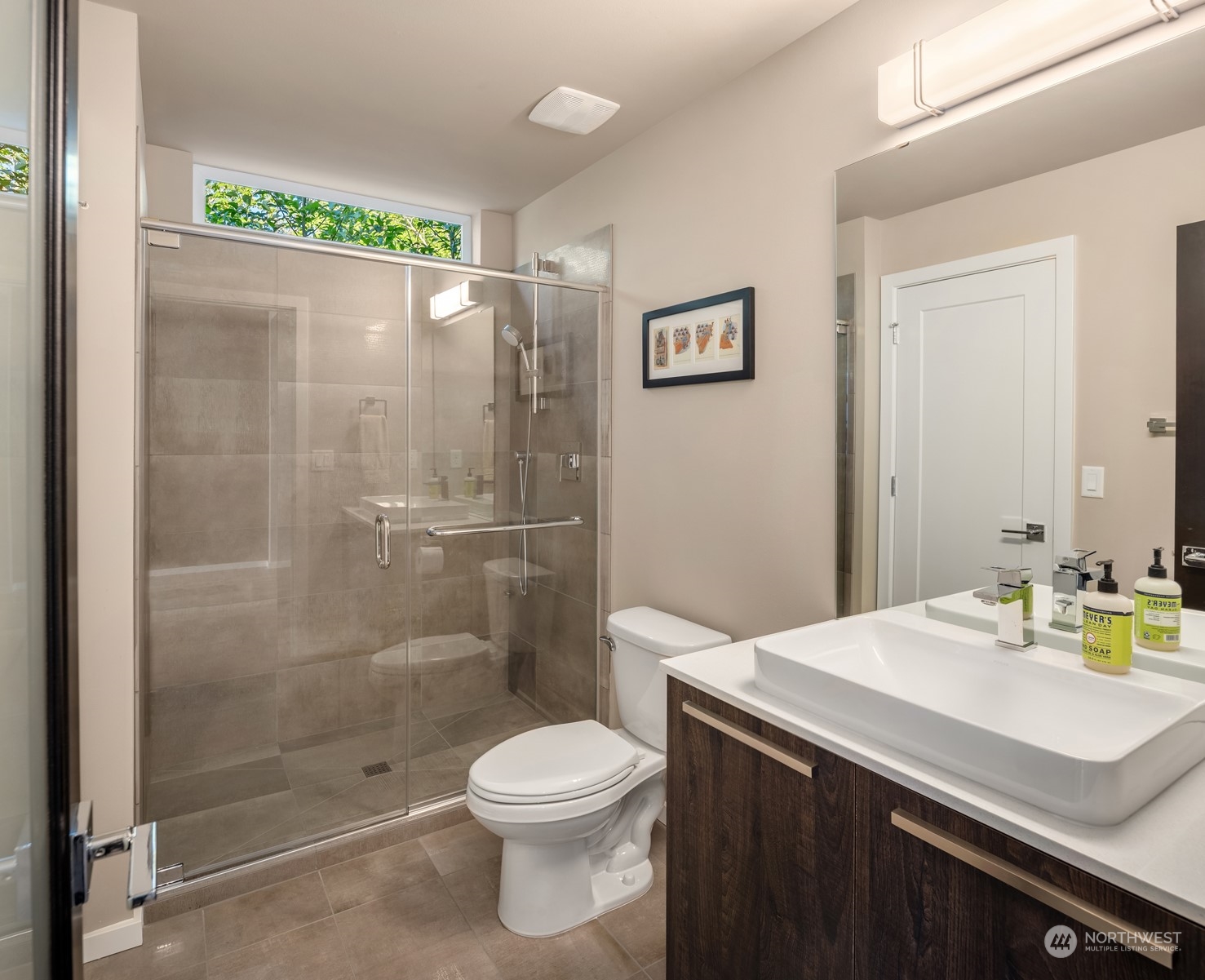 1938 Olympia Court SE