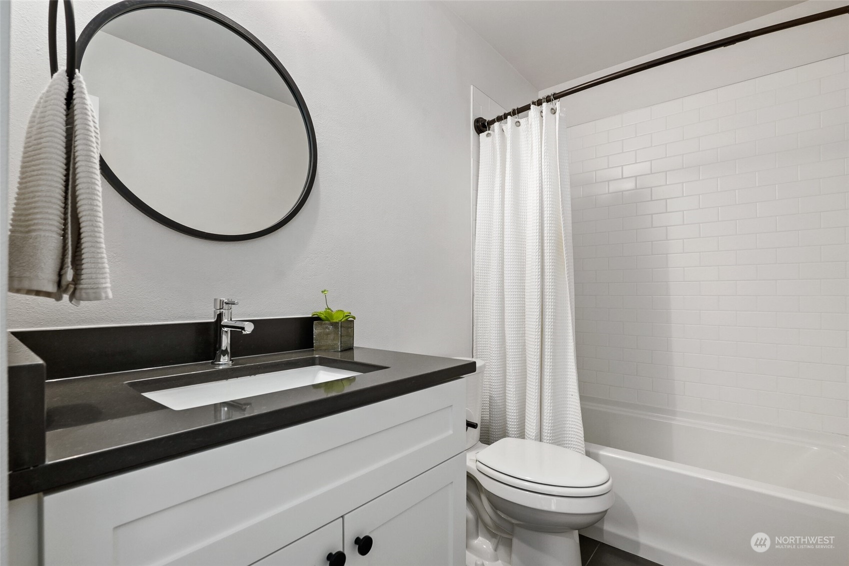 18322 1st Avenue NE Unit: A