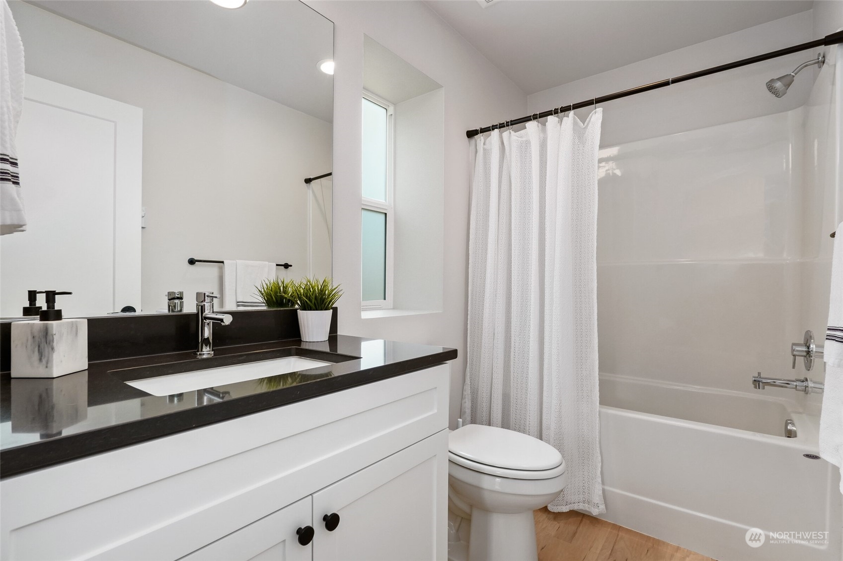 18322 1st Avenue NE Unit: A