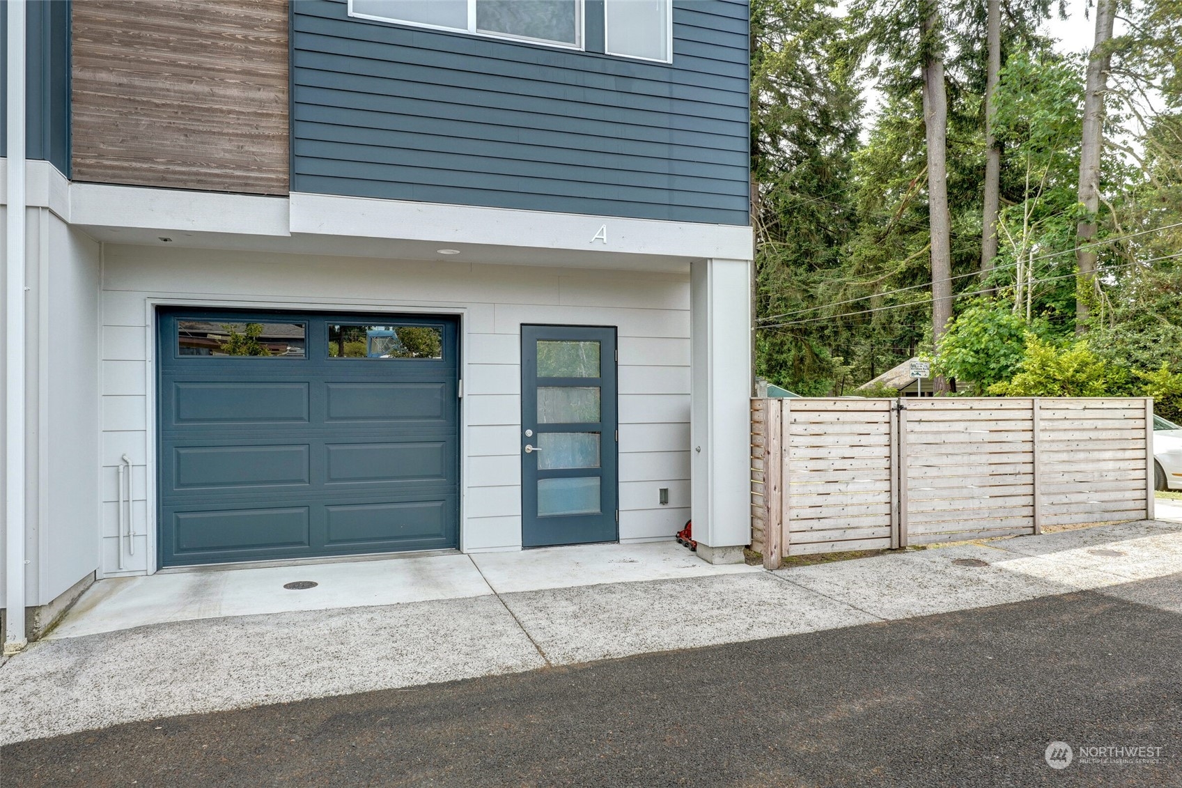 18322 1st Avenue NE Unit: A