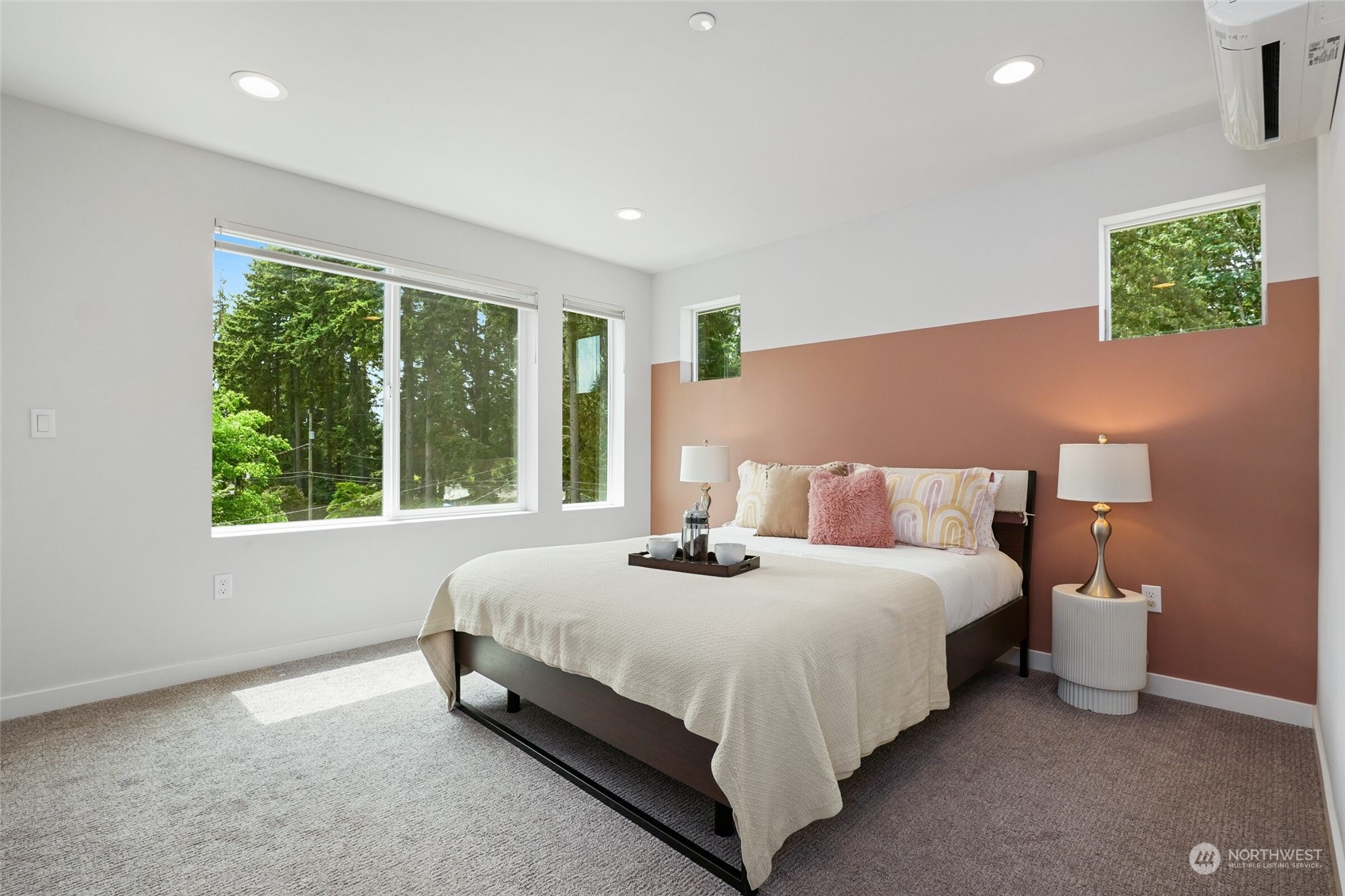 18322 1st Avenue NE Unit: A