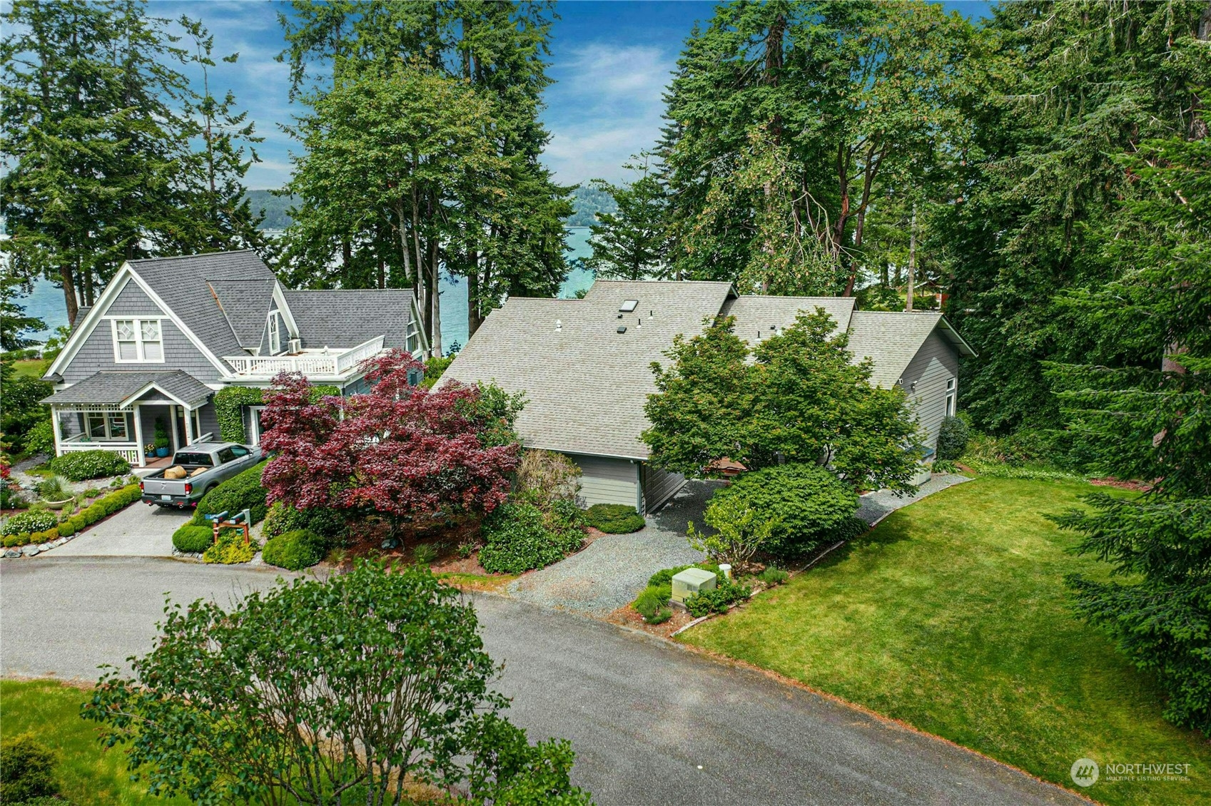 312 Noblecliff Place