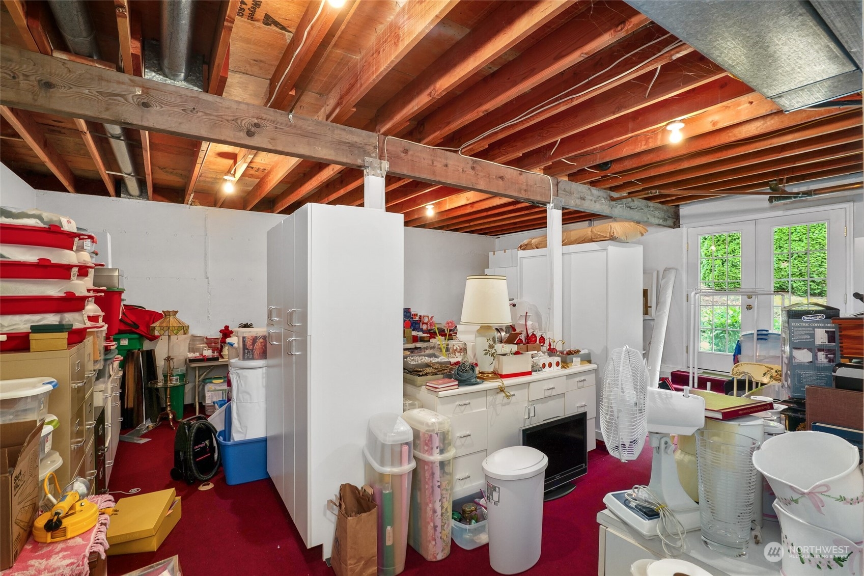 9073 NE 41st Street