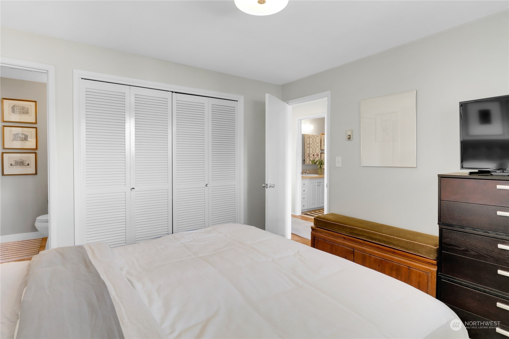 300 2nd Avenue N Unit: 2C