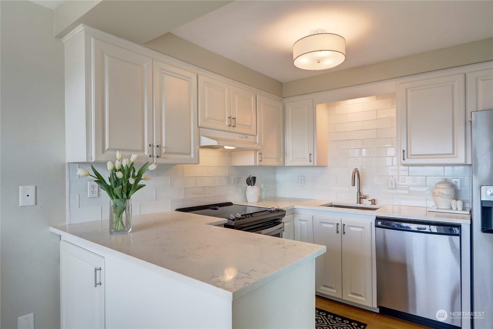 300 2nd Avenue N Unit: 2C