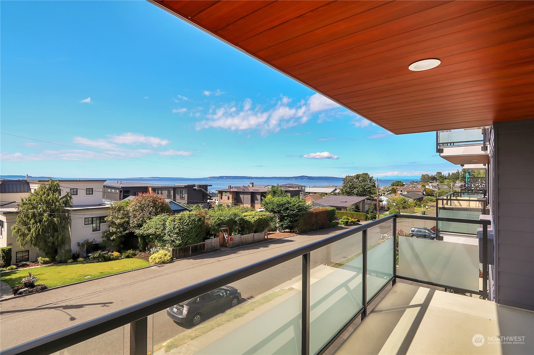 300 2nd Avenue N Unit: 2C