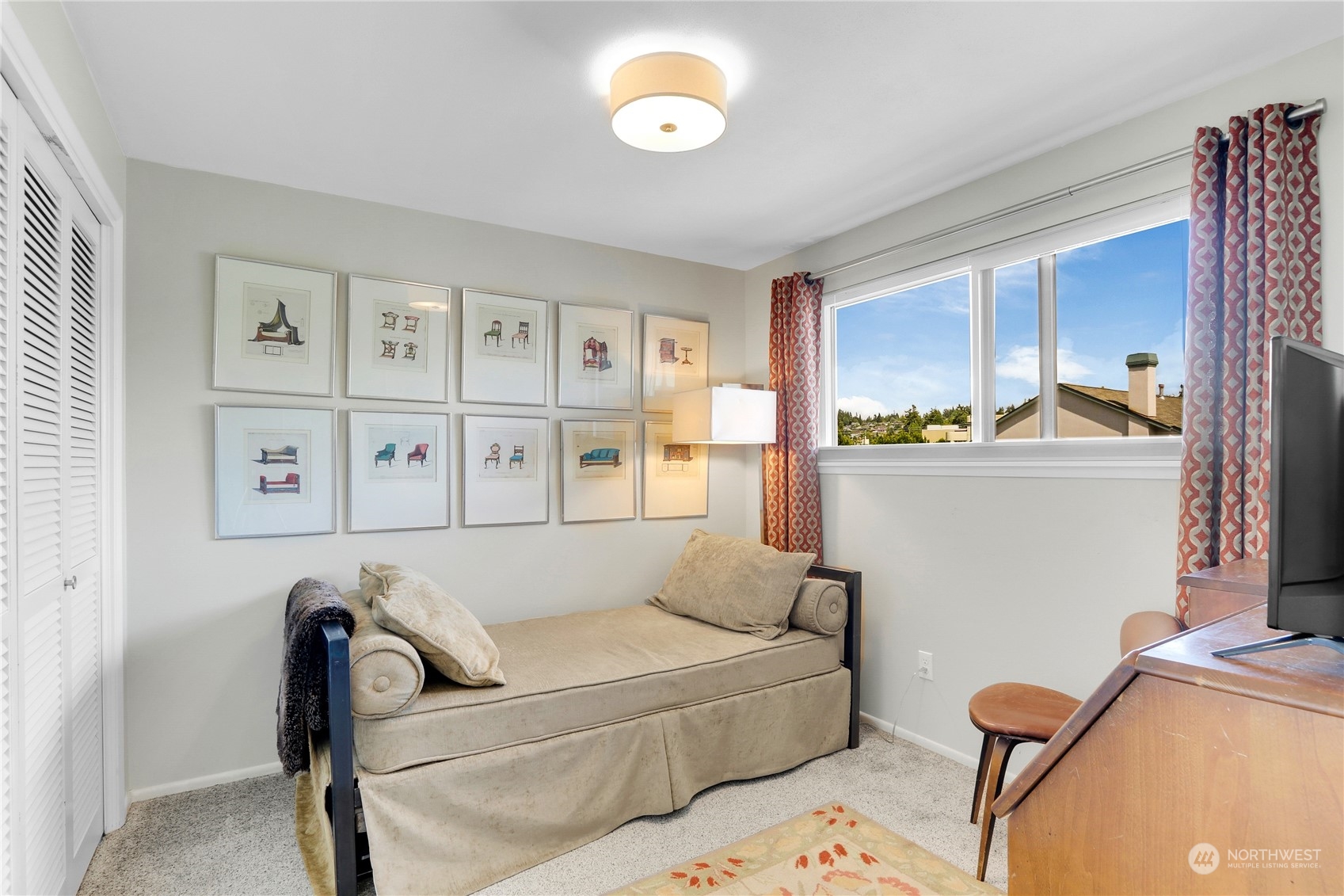 300 2nd Avenue N Unit: 2C