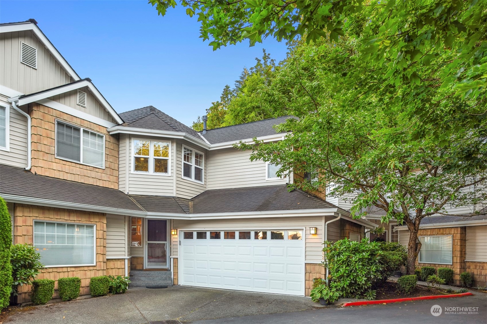 205 Newport Way NW Unit: D2