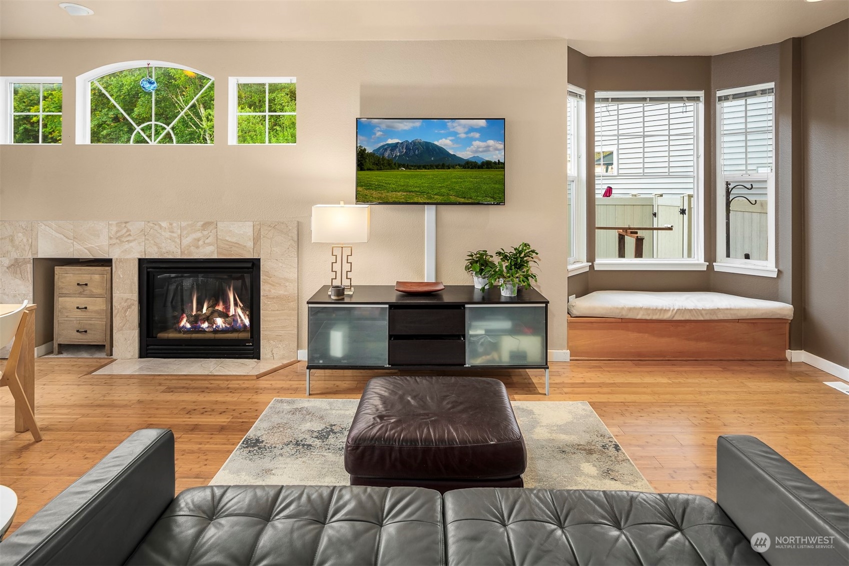 205 Newport Way NW Unit: D2