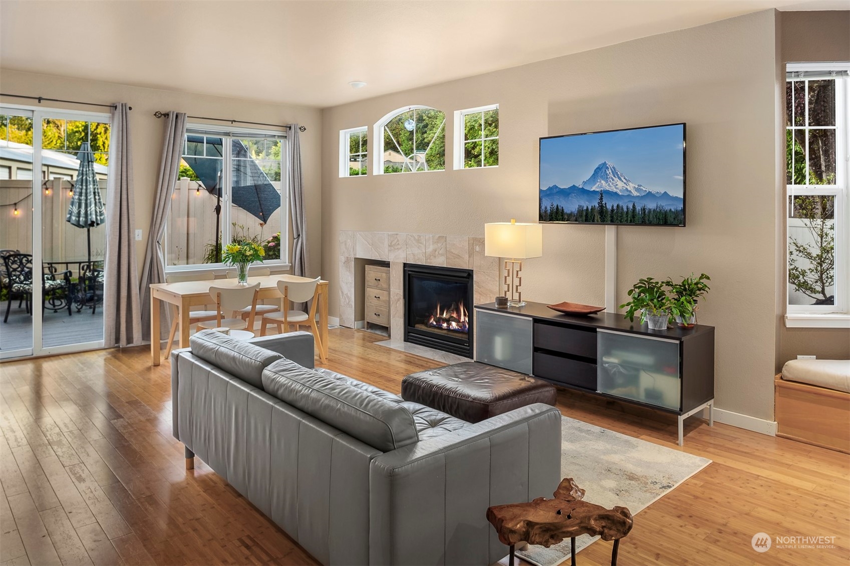 205 Newport Way NW Unit: D2