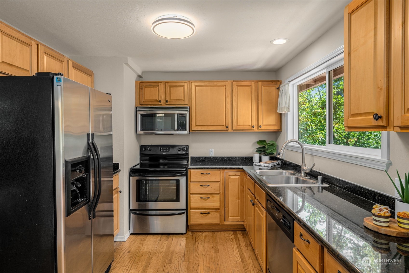 2119 166th Place NE