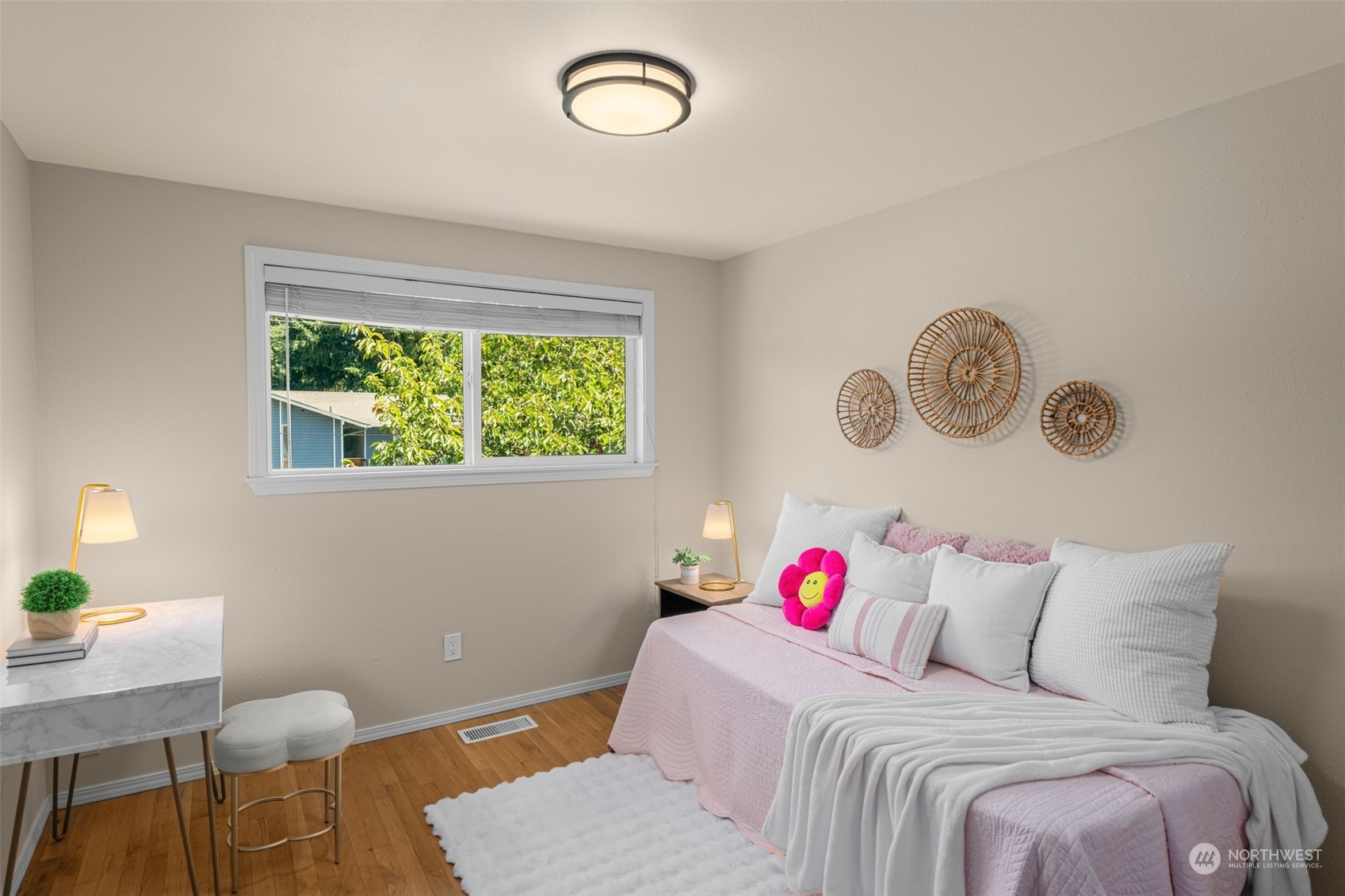 2119 166th Place NE