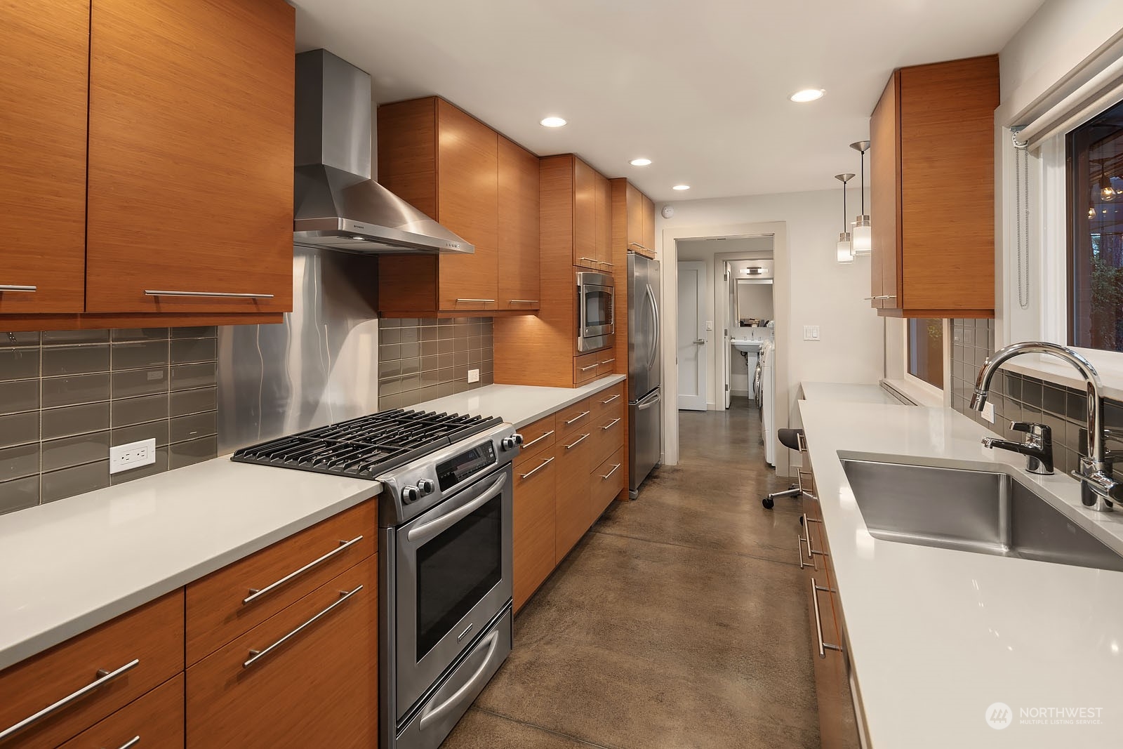 3001 Hunts Point Road