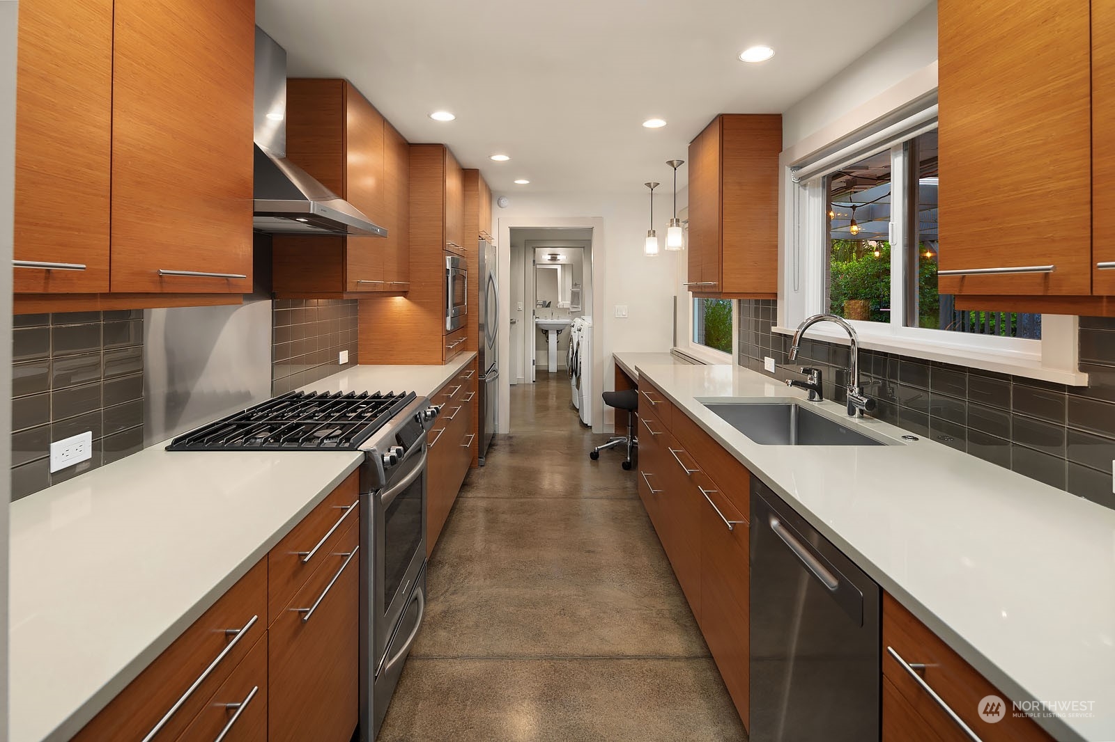 3001 Hunts Point Road