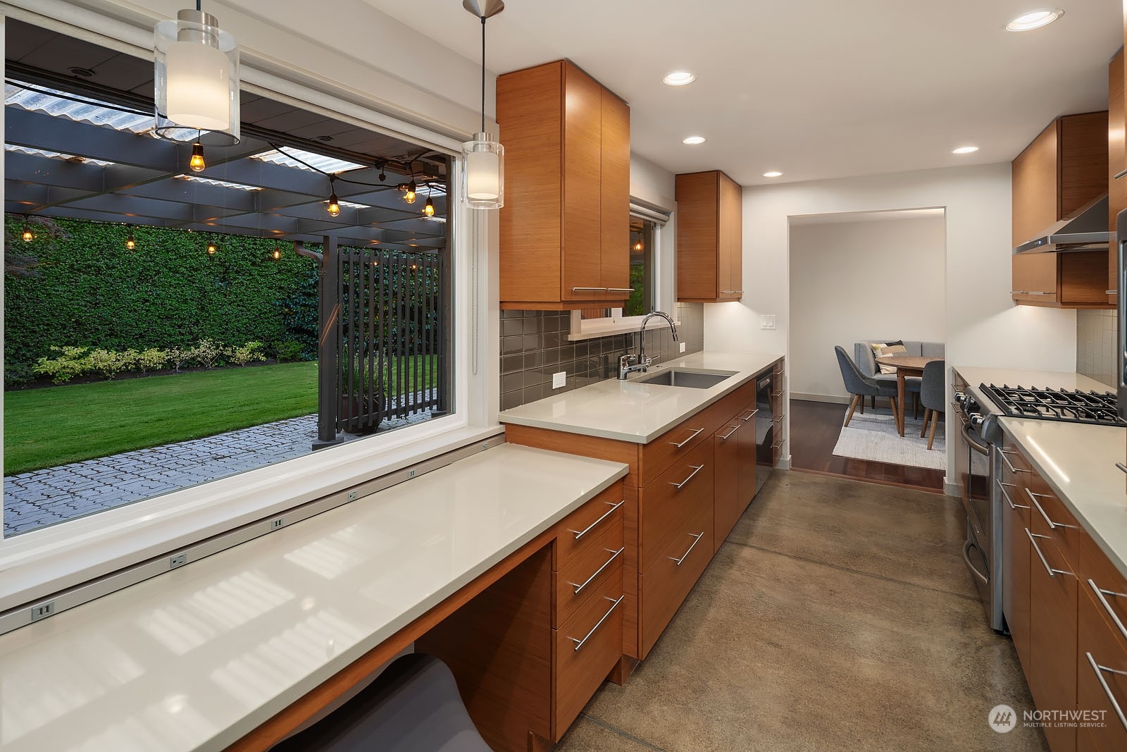 3001 Hunts Point Road