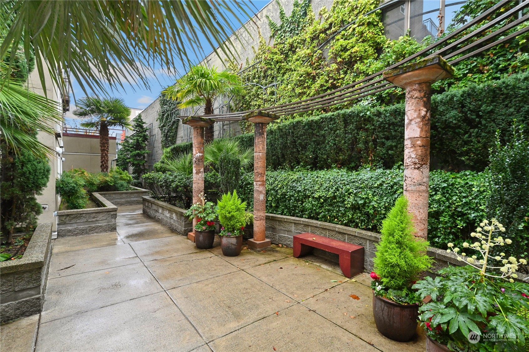1711 E Olive Way Unit: 406