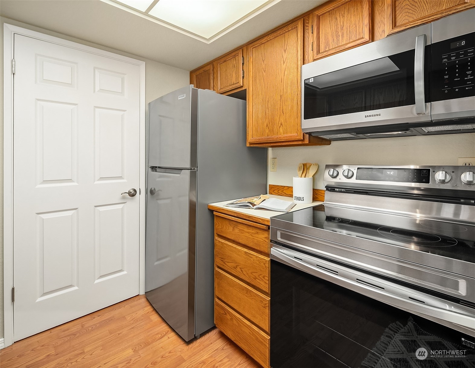 5901 Phinney Avenue N Unit: 305
