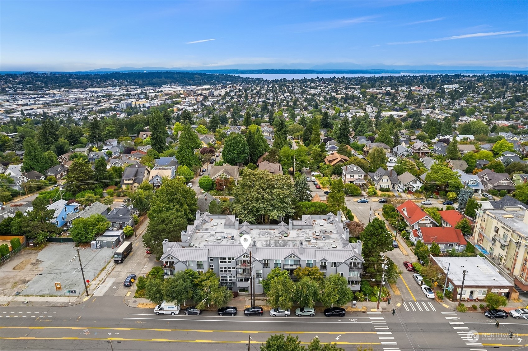 5901 Phinney Avenue N Unit: 305