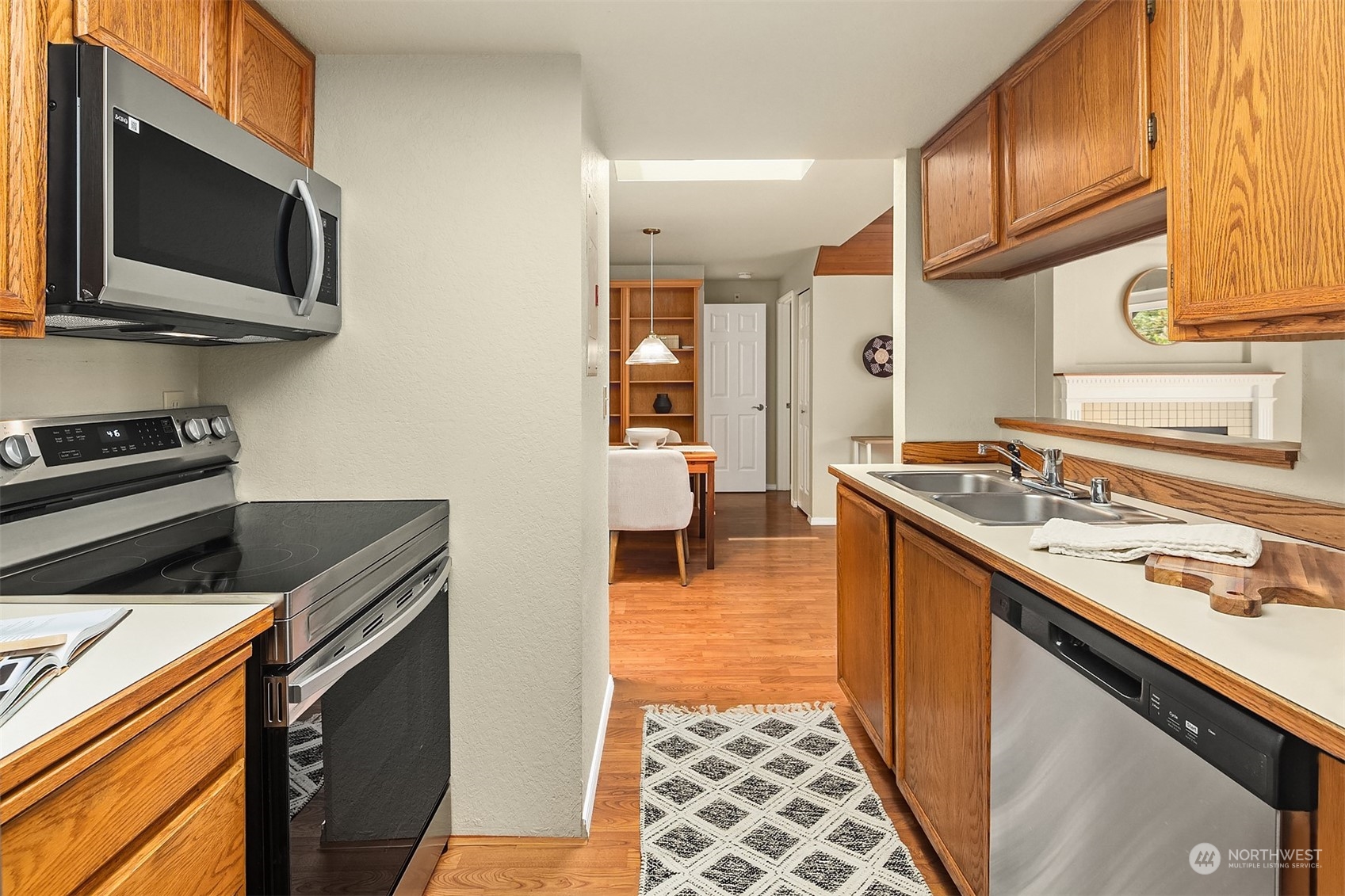 5901 Phinney Avenue N Unit: 305
