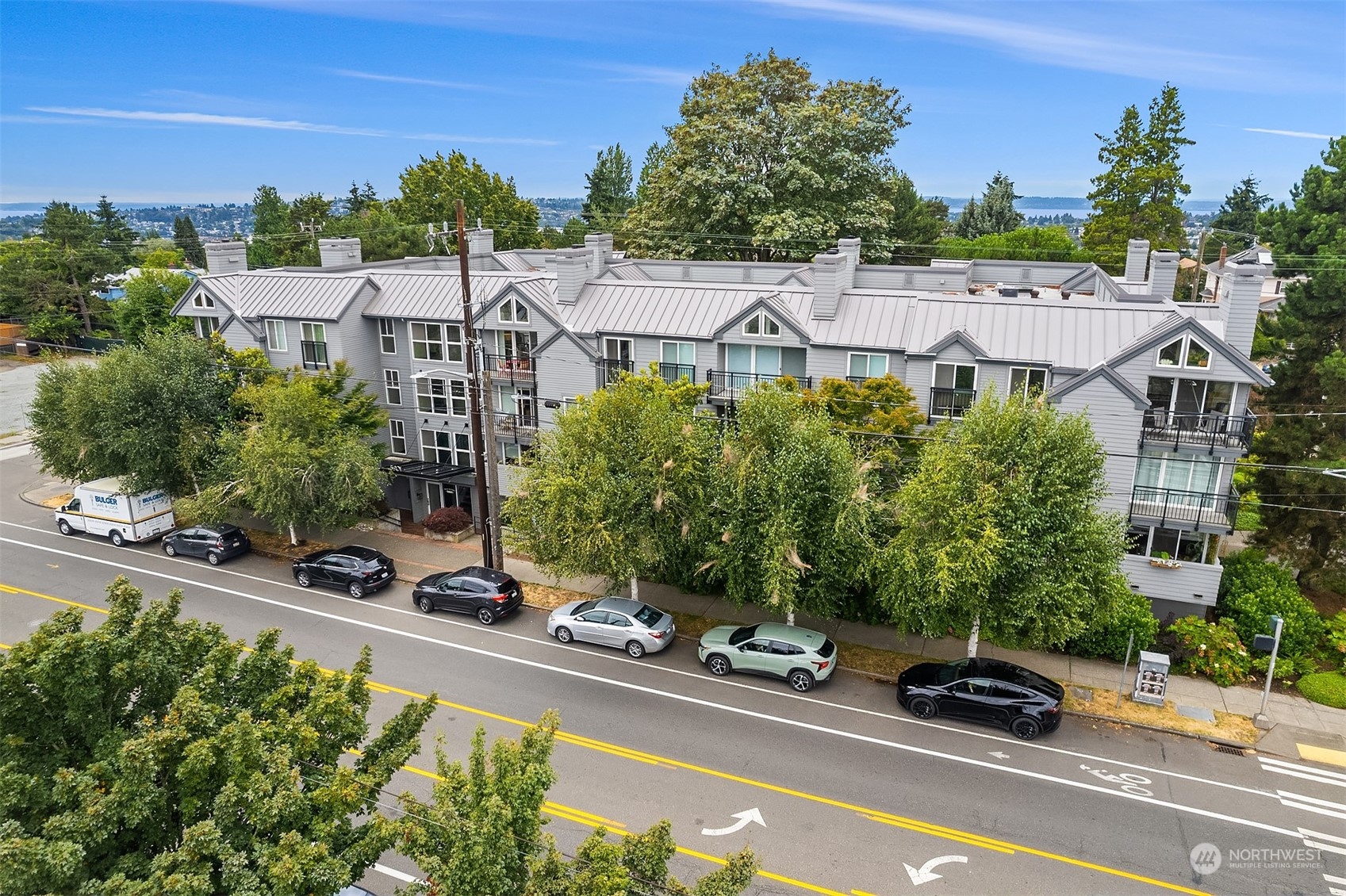 5901 Phinney Avenue N Unit: 305