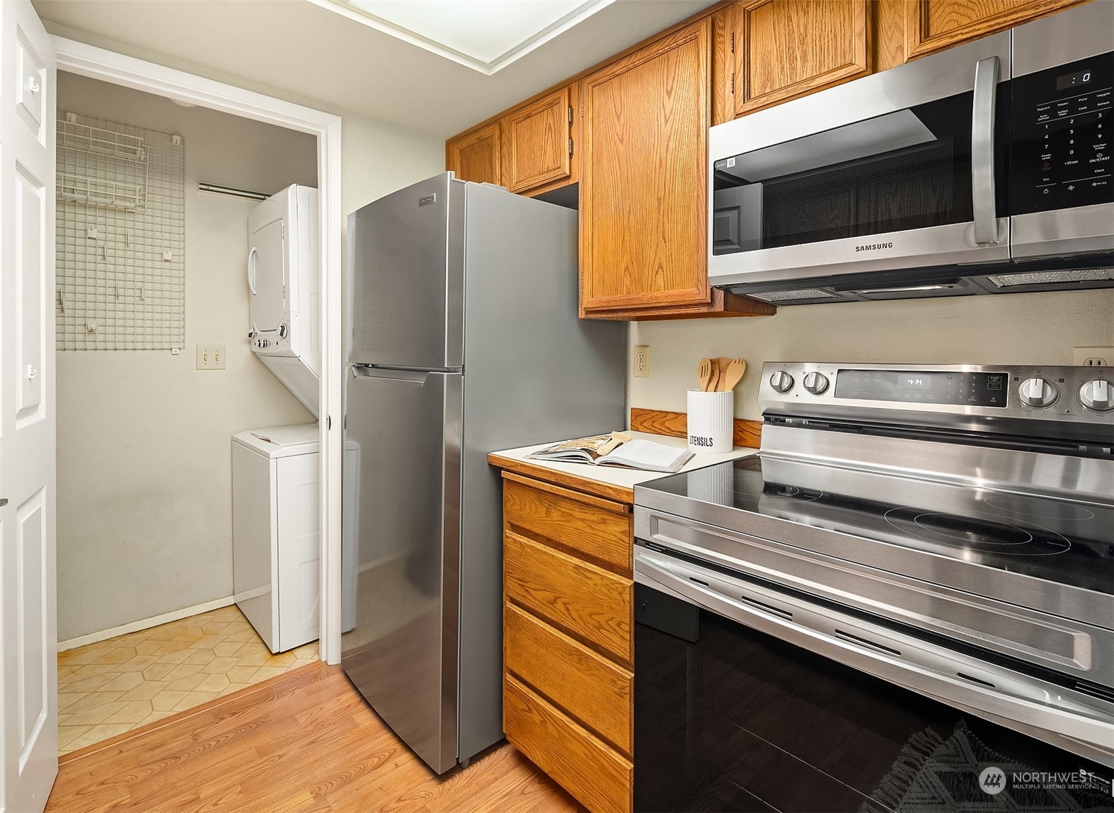 5901 Phinney Avenue N Unit: 305
