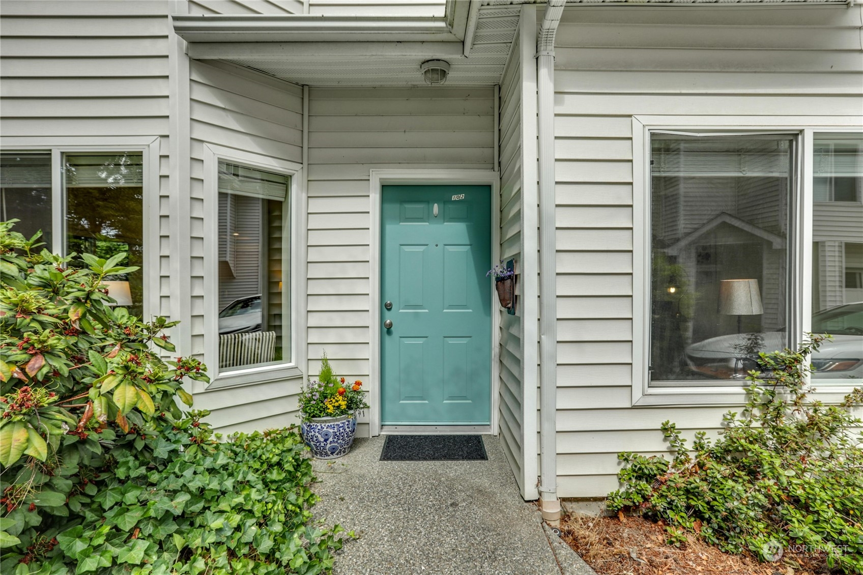 16219 Northup Way Unit: C102