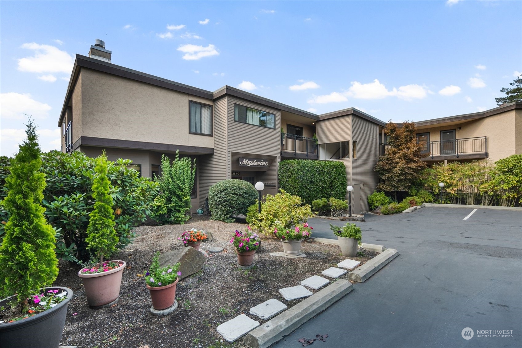 1070 5th Avenue S Unit: 207