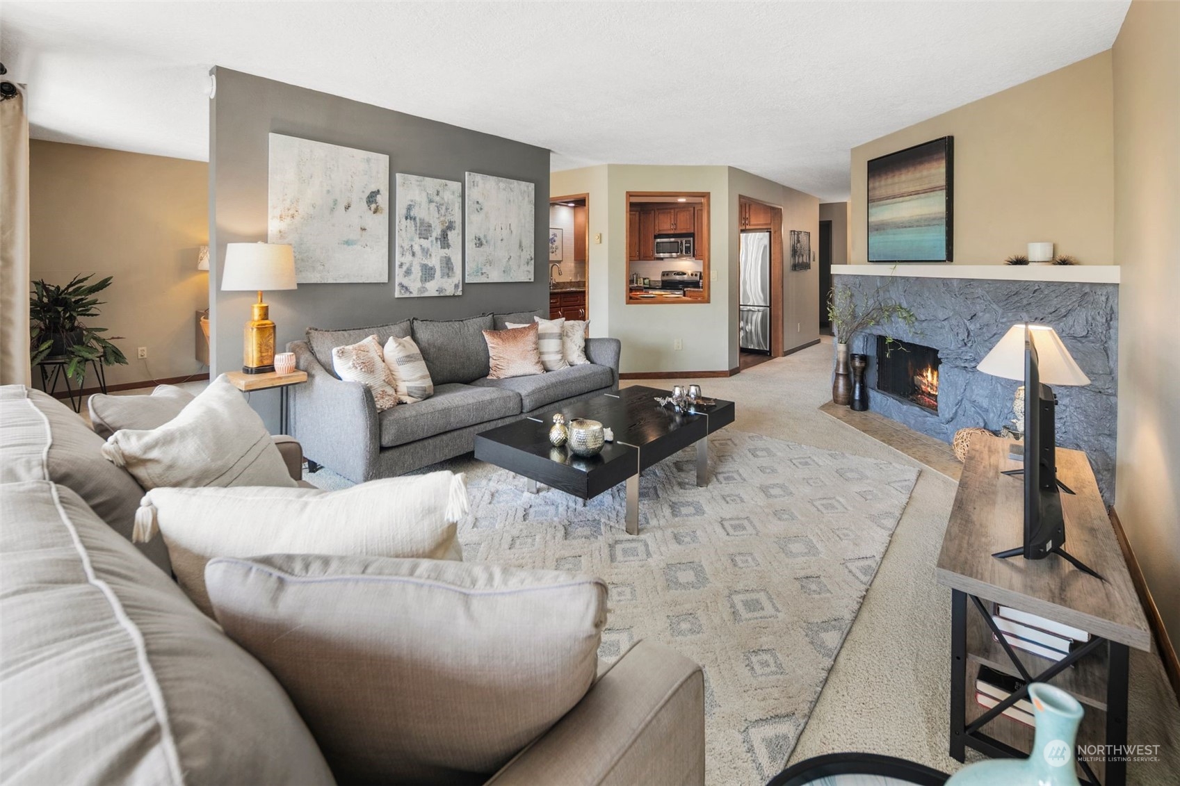 1070 5th Avenue S Unit: 207