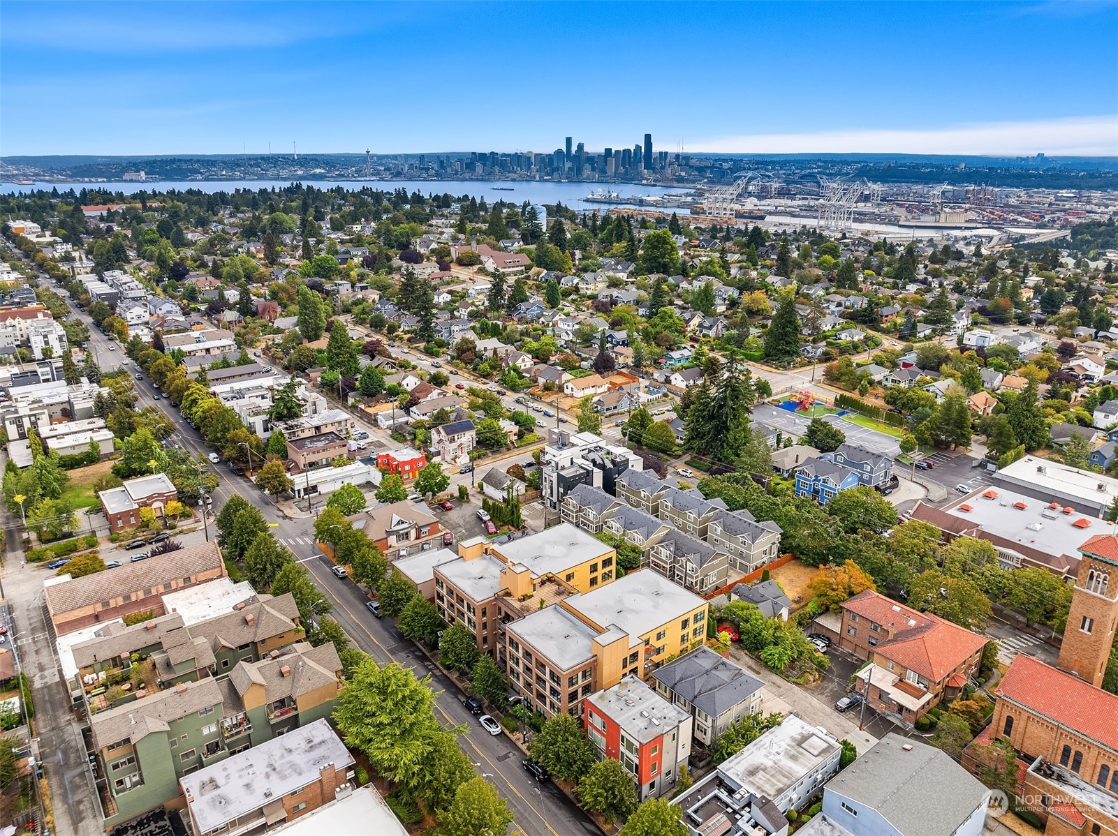 4116 California Avenue SW Unit: 201