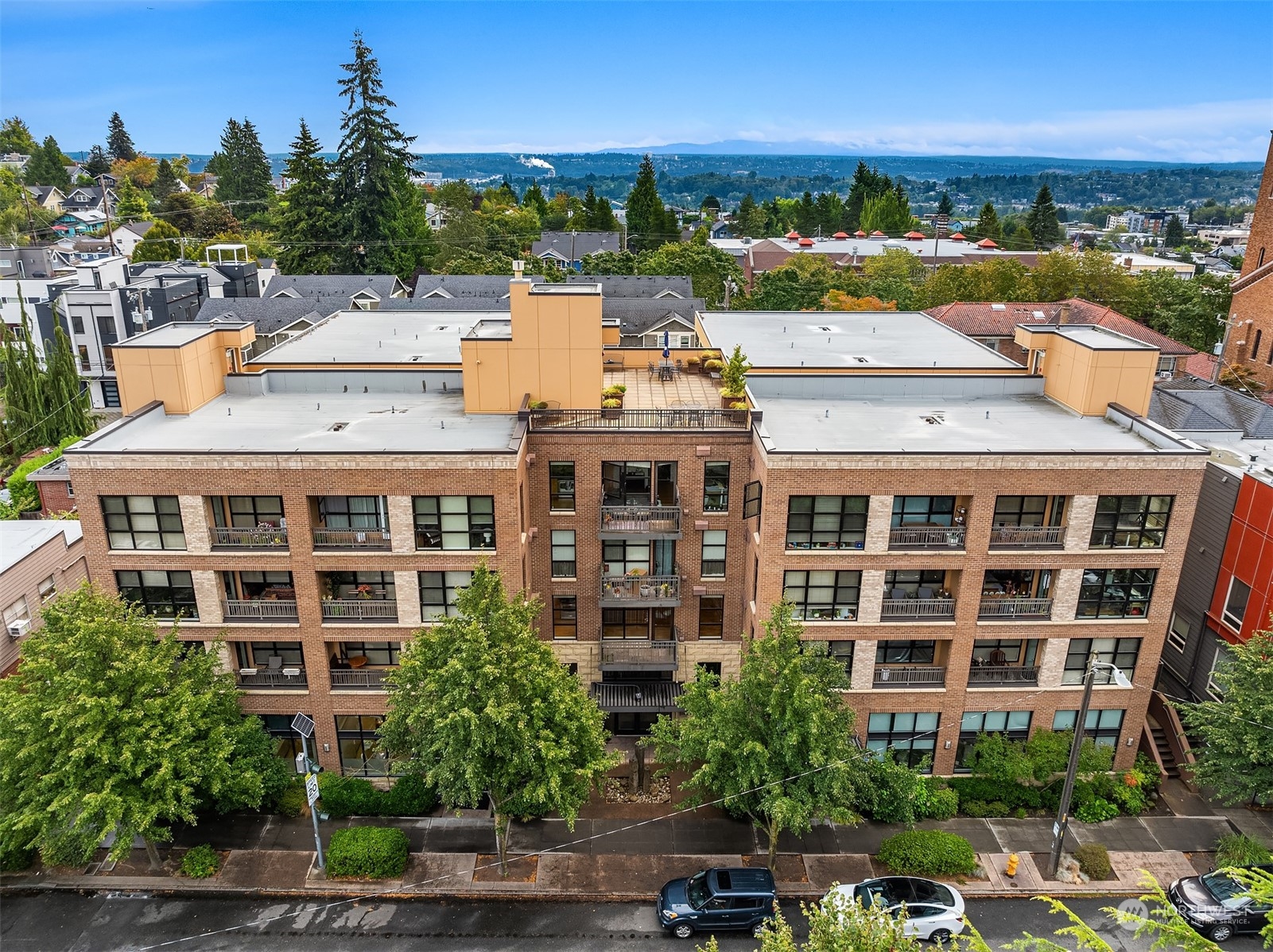 4116 California Avenue SW Unit: 201