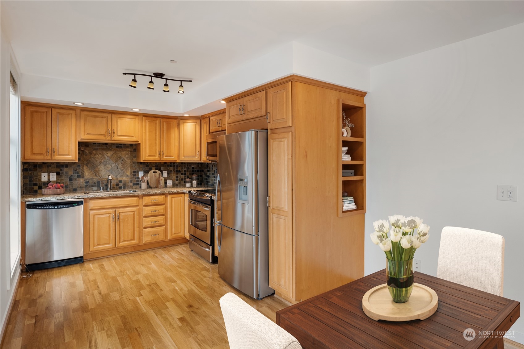 4116 California Avenue SW Unit: 201