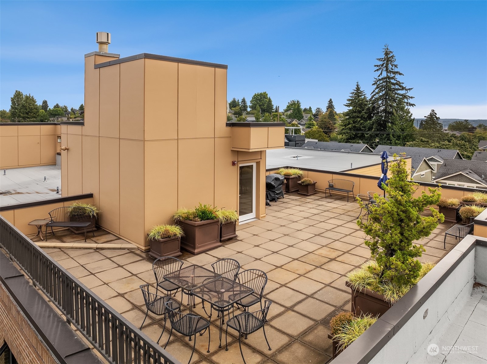 4116 California Avenue SW Unit: 201