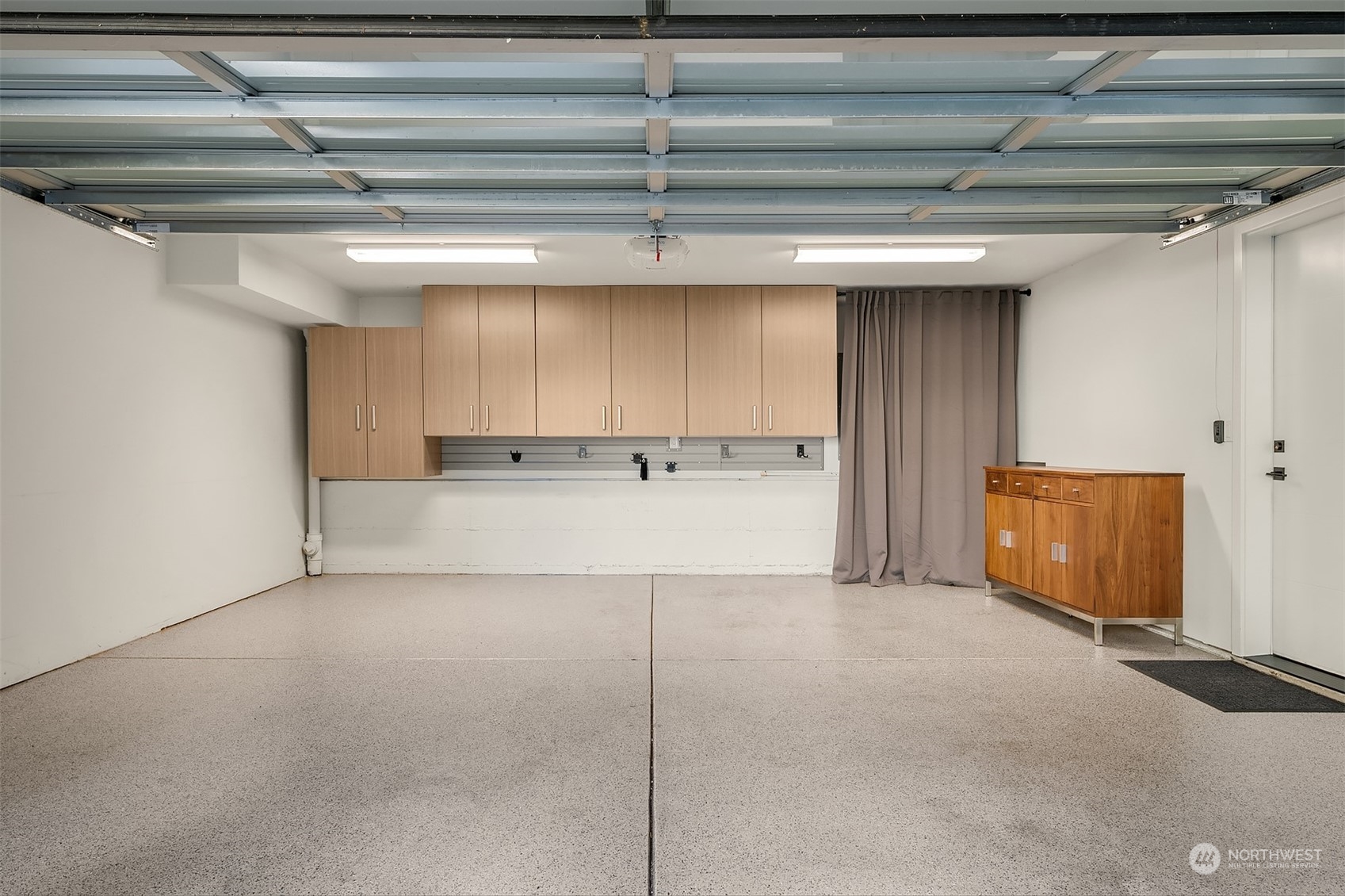 10123 NE 63rd Street Unit: B