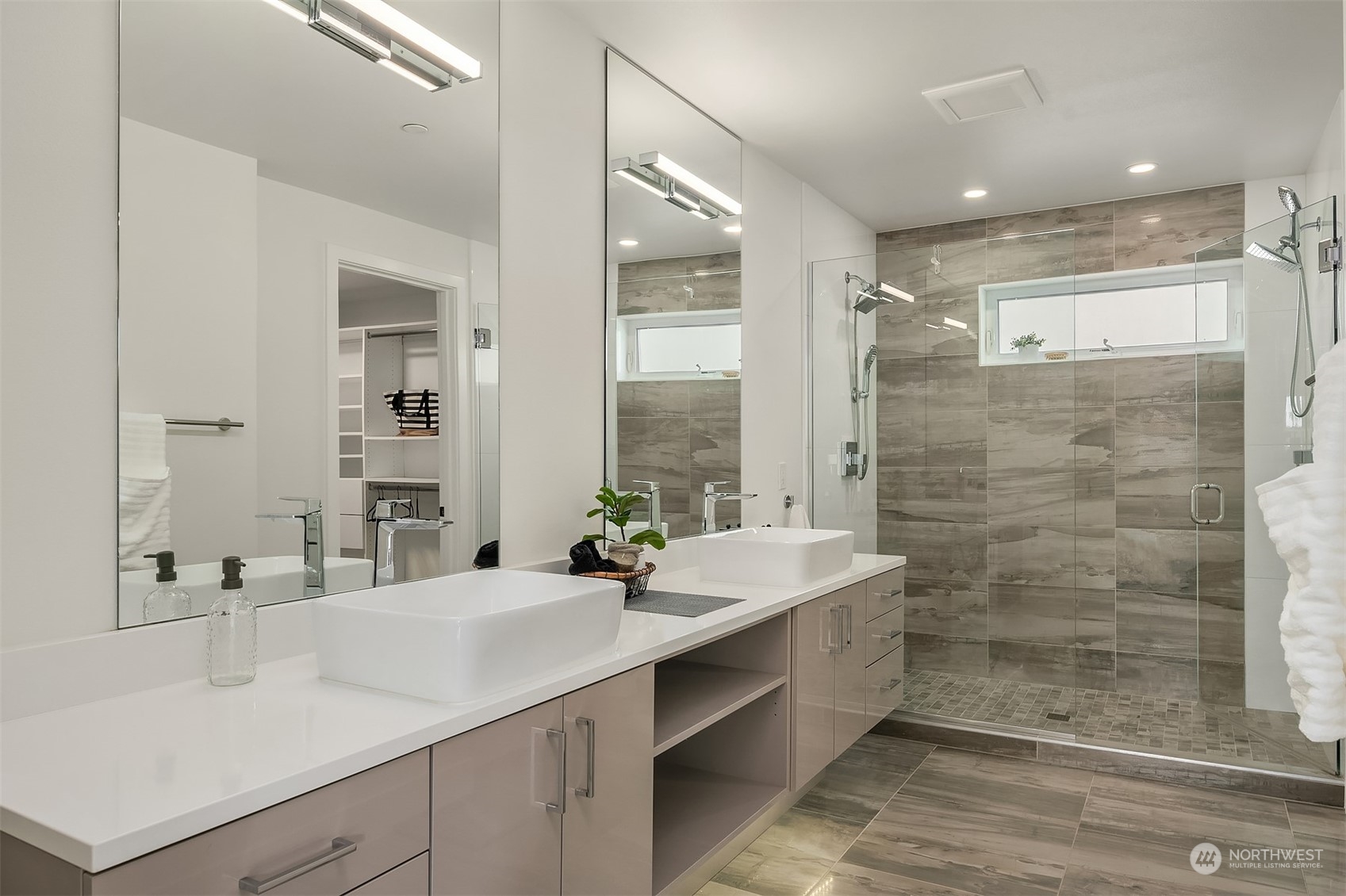 10123 NE 63rd Street Unit: B