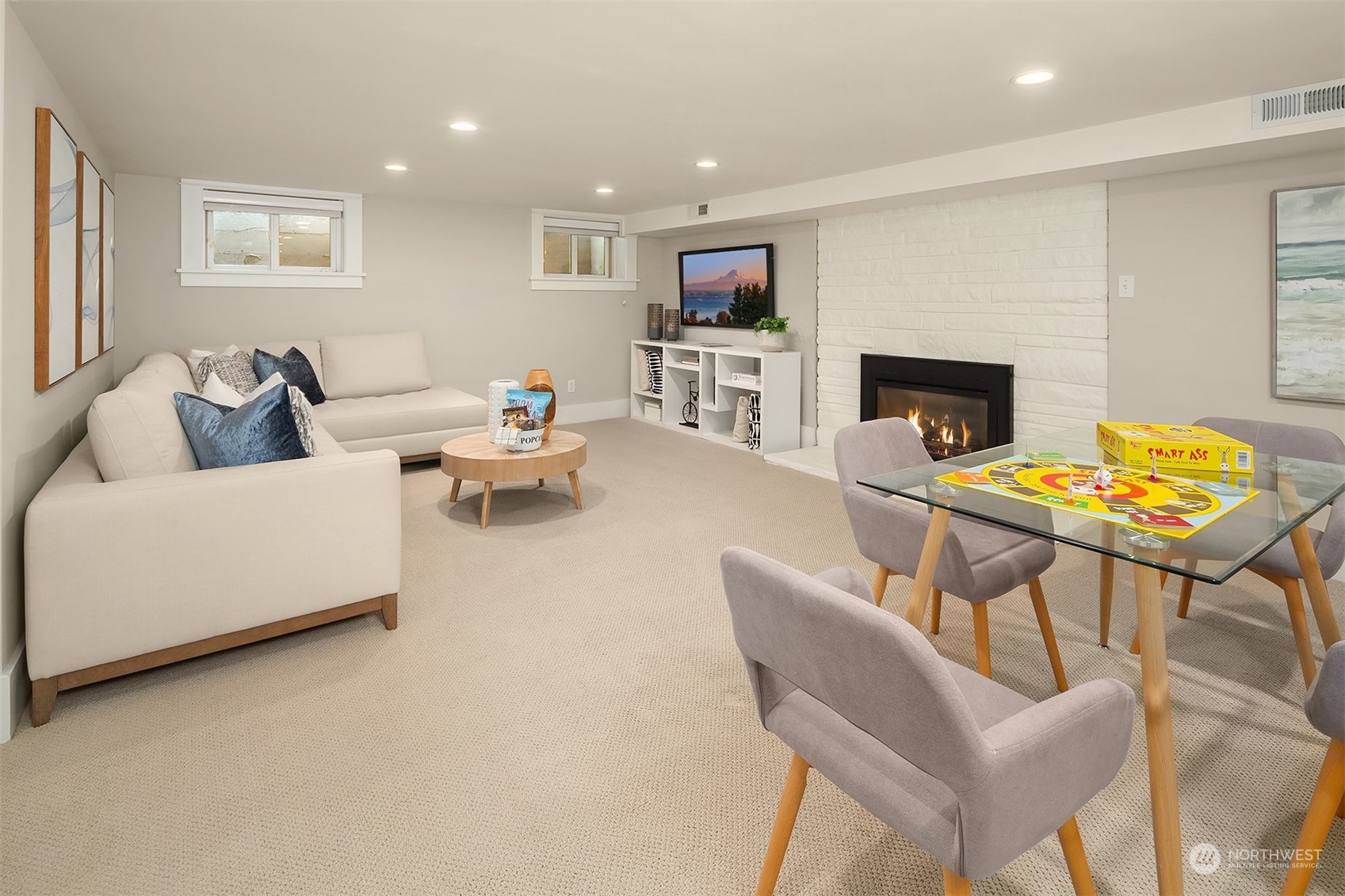 5544 NE Penrith Road