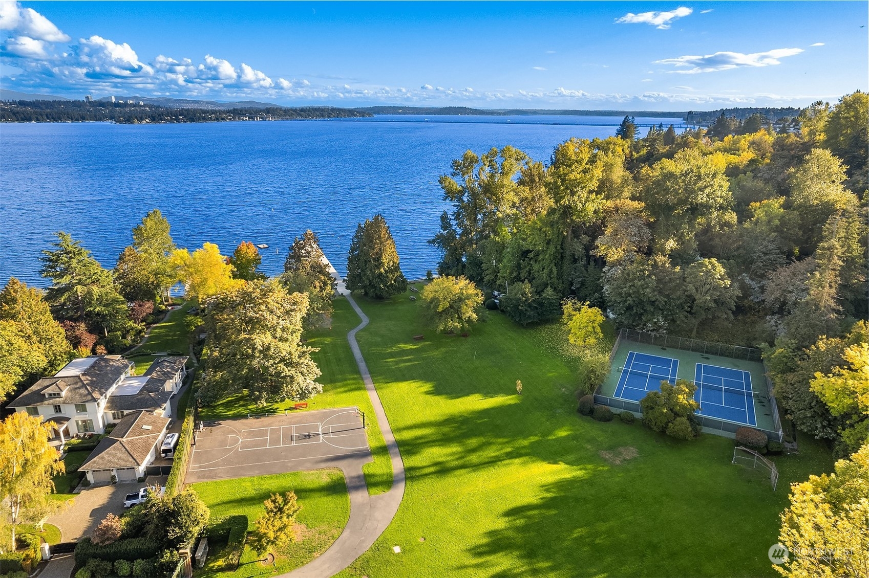 5544 NE Penrith Road