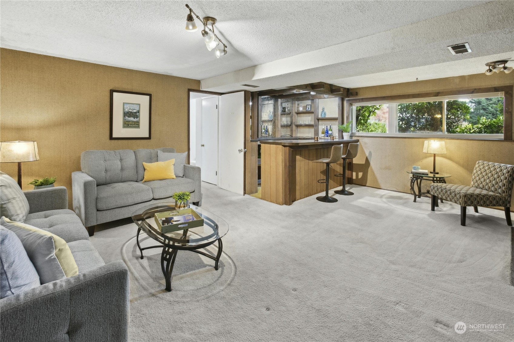 1215 170th Avenue NE