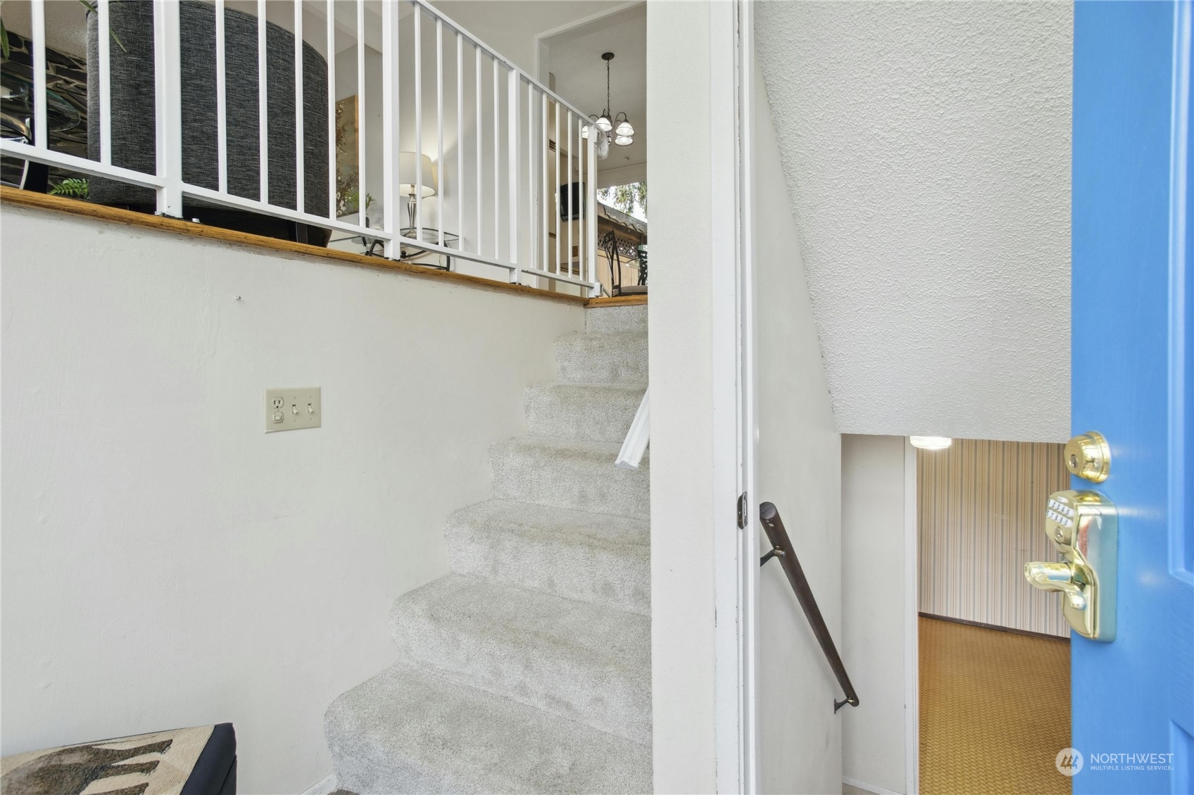 1215 170th Avenue NE