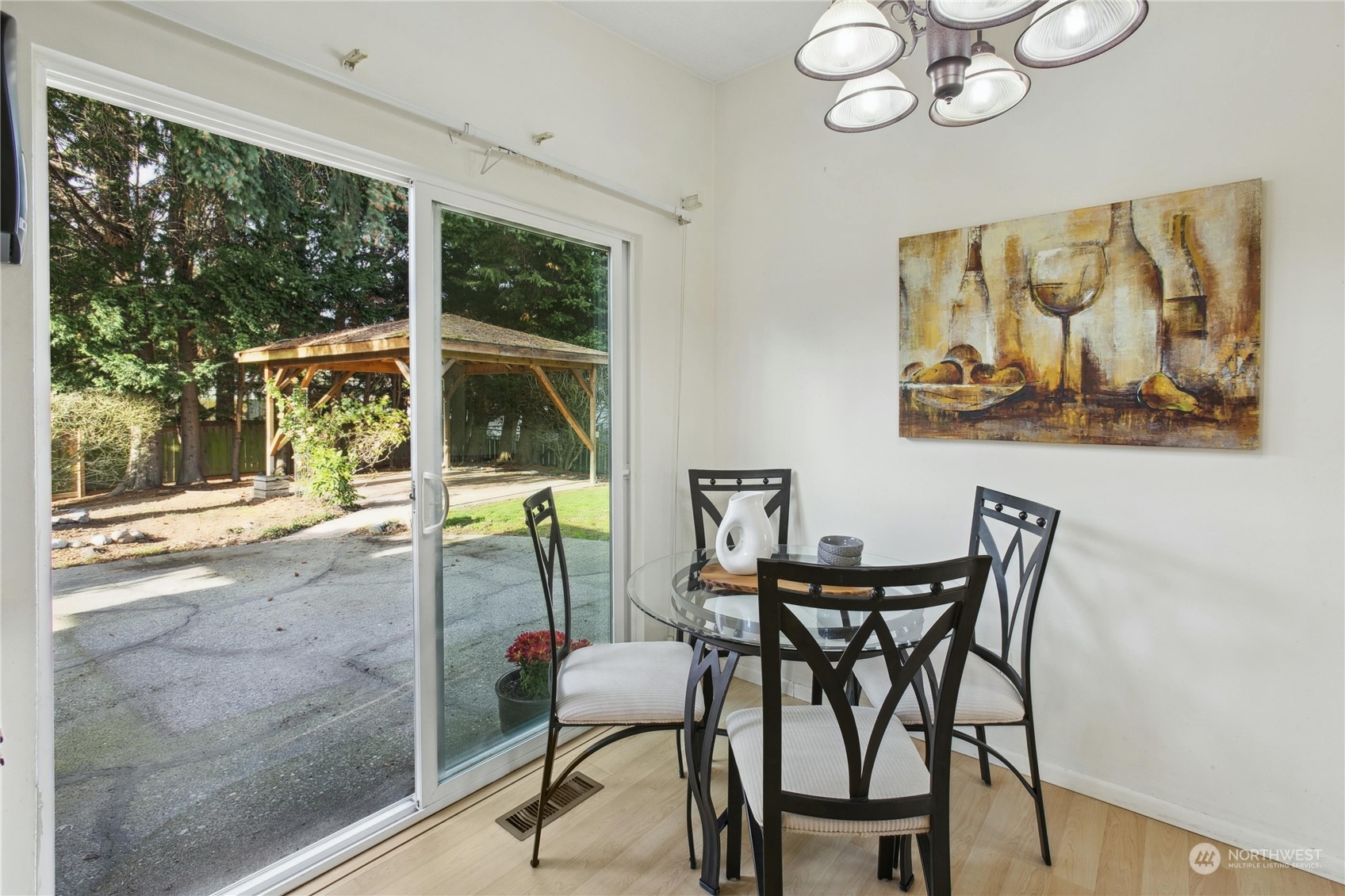 1215 170th Avenue NE