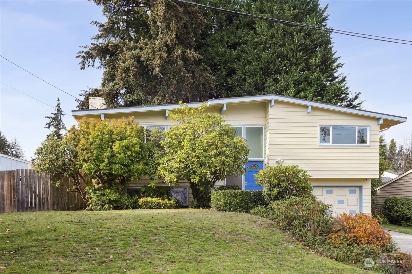 1215 170th Avenue NE