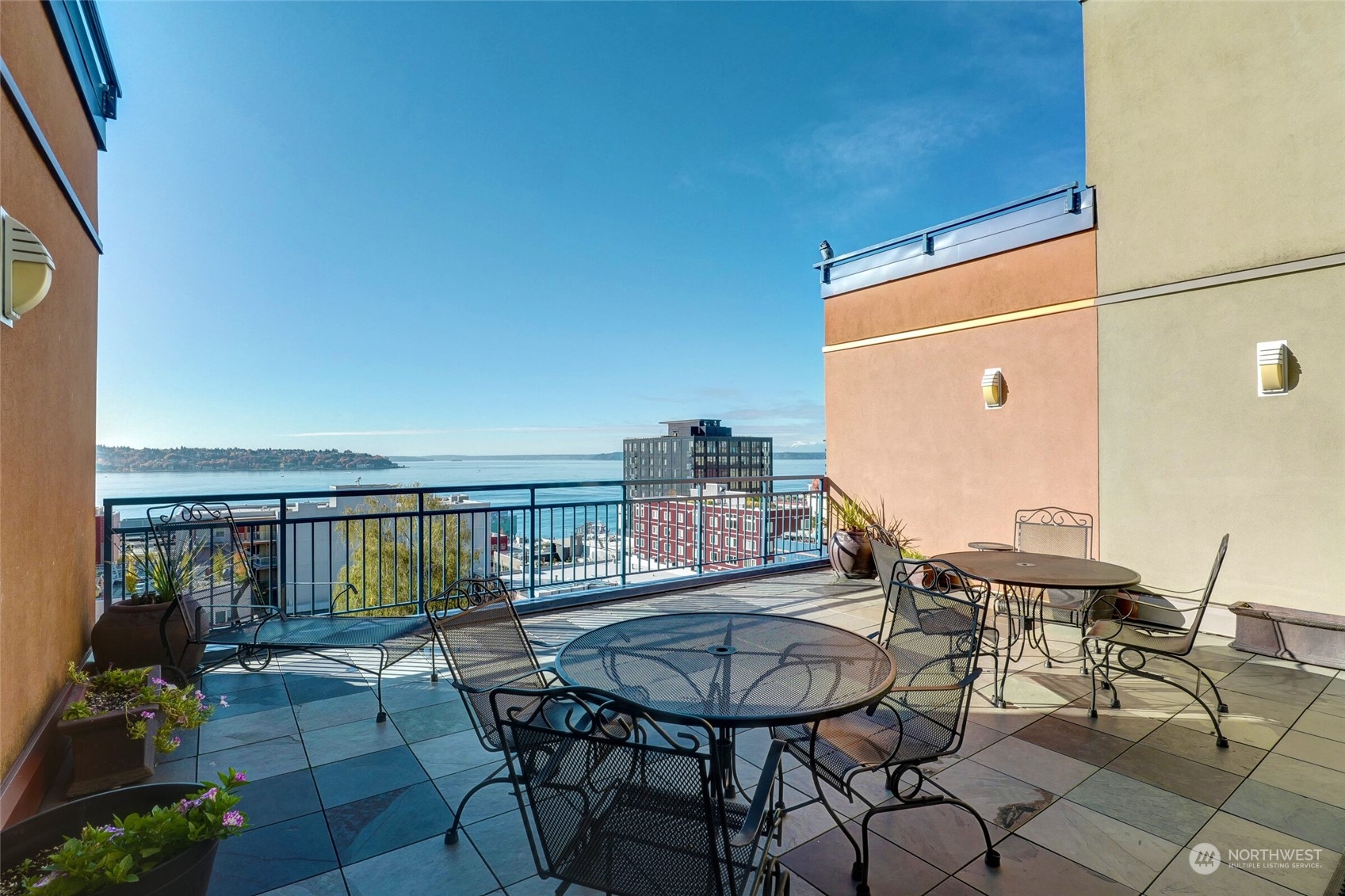 2415 2nd Avenue Unit: 331