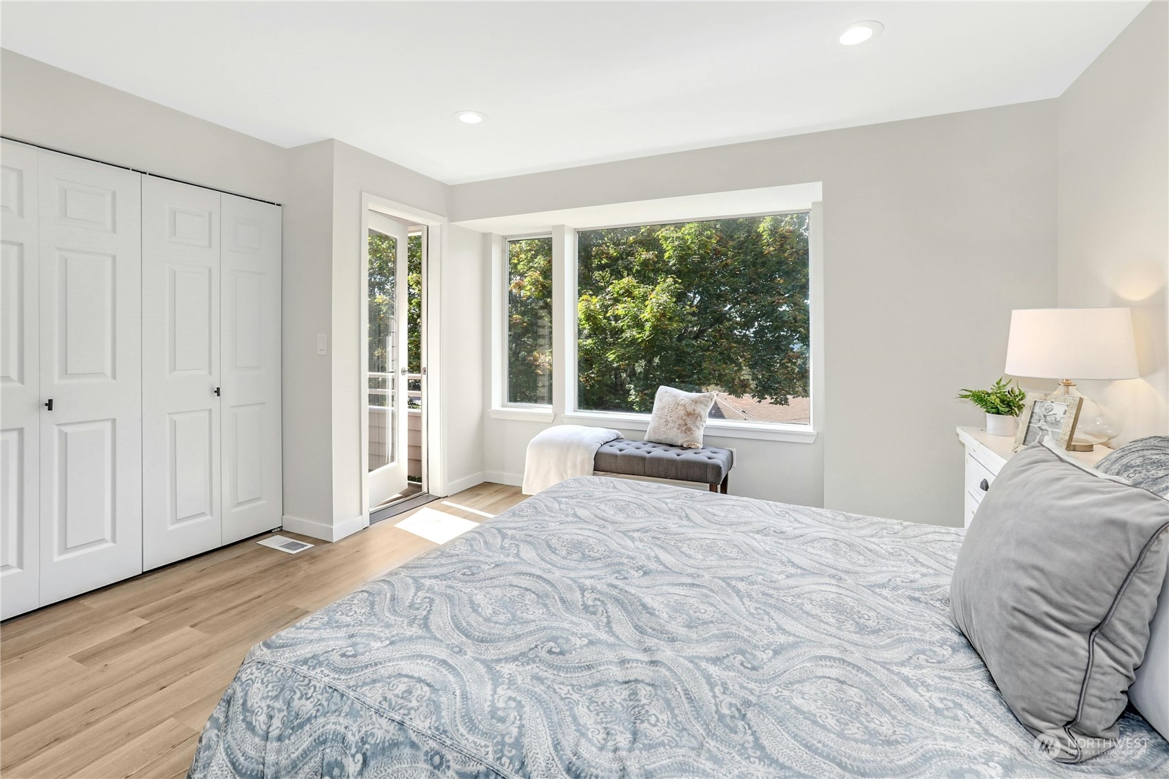11822 NE 80th Street Unit: 7