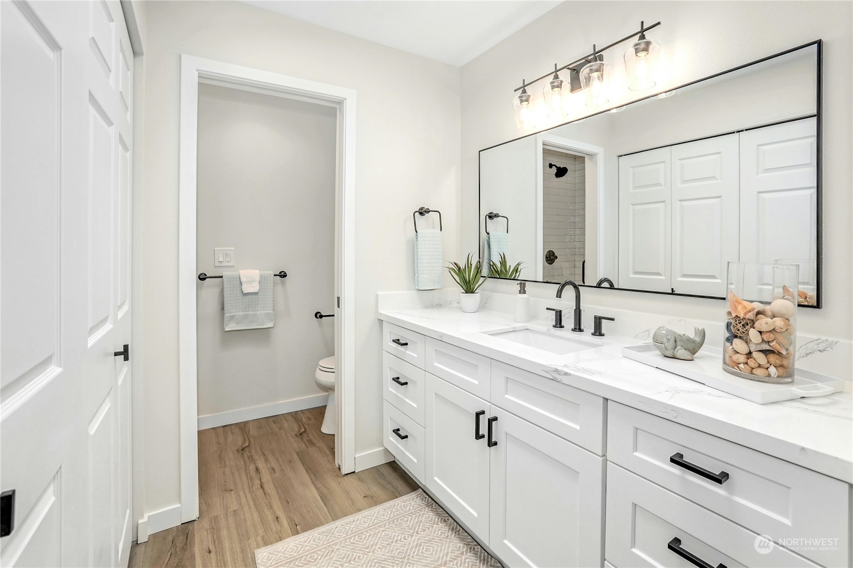 11822 NE 80th Street Unit: 7